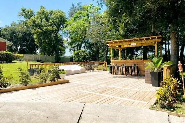 Banana Leaf Villa